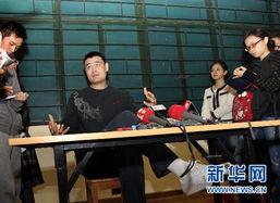 光明近千订户收到变质奶 回应称送货车有问题 姚明