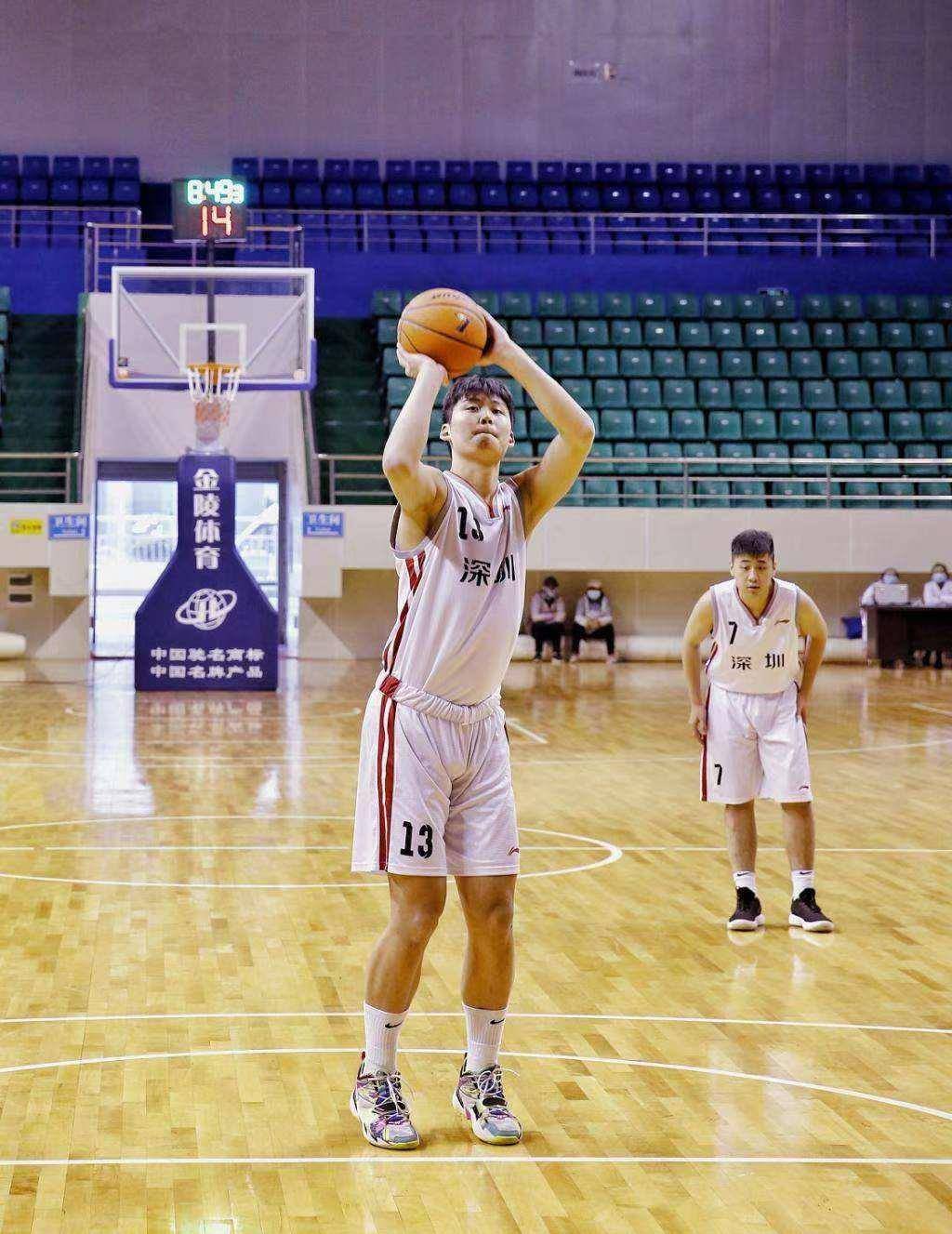 体坛明星出场费曝光 易建联600万压姚明刘翔宁泽涛